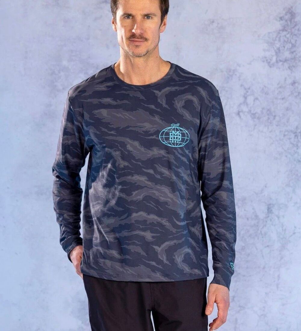 RSVLTS DARE MIGHTY THINGS CORP Long Sleeve Performance Tee Men’s Medium